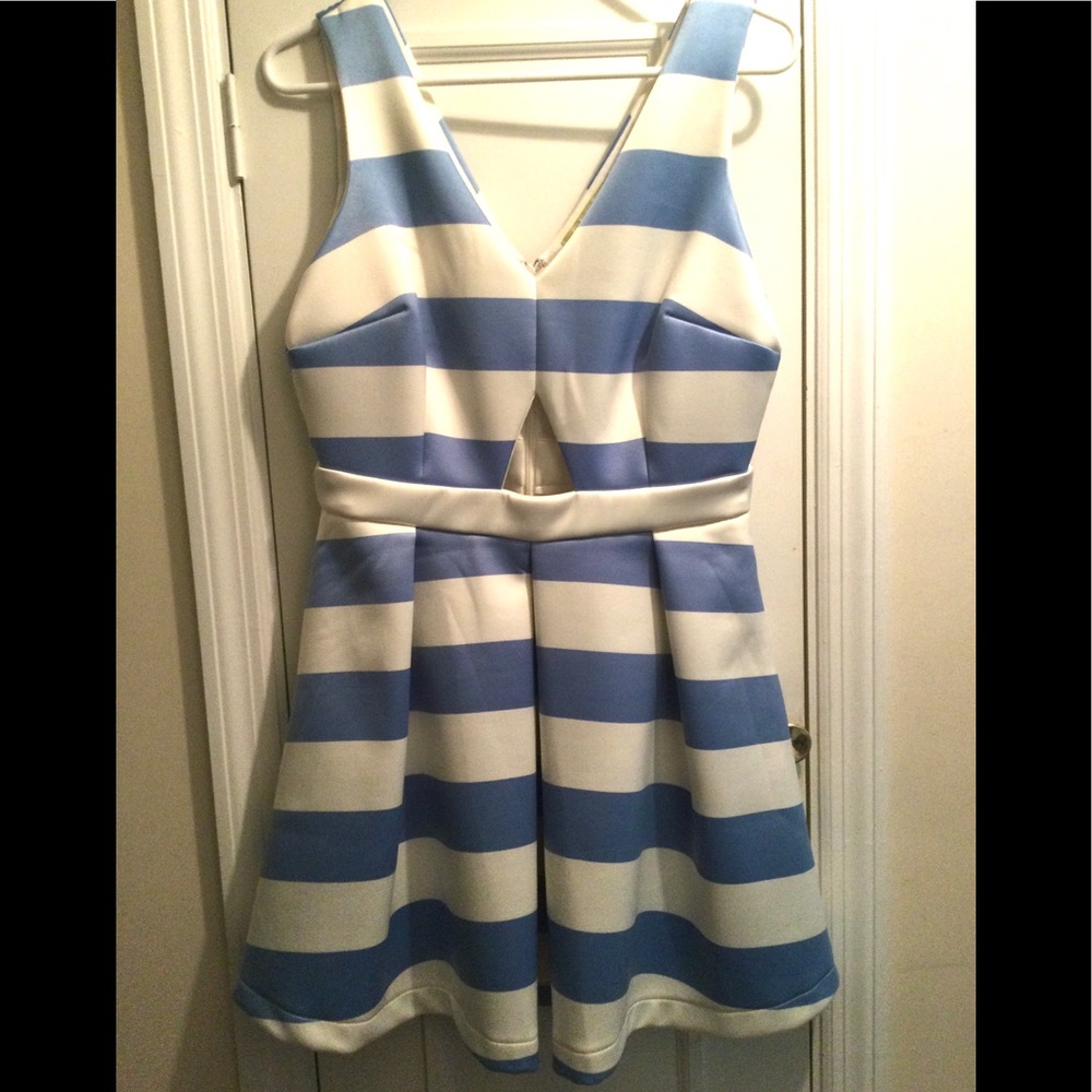 Cute Party Dress size M, Derby anyone?